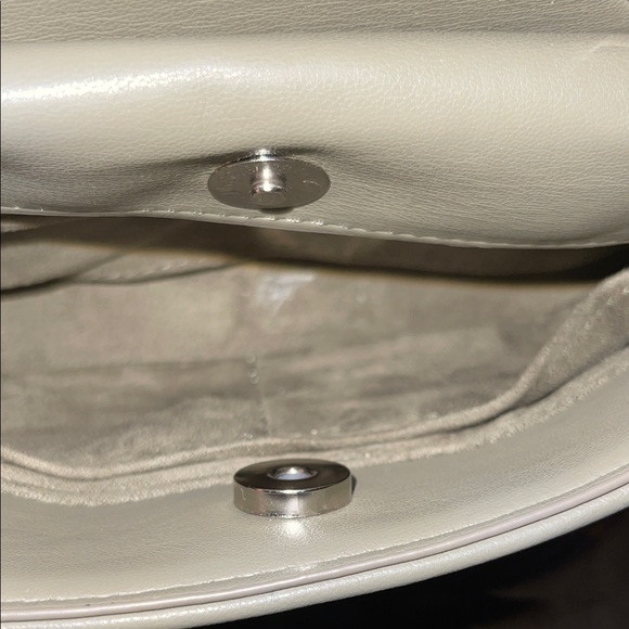 Steve Madden Light Olive Quilted Leather Crossbody Bag Set - Picture 10 of 14